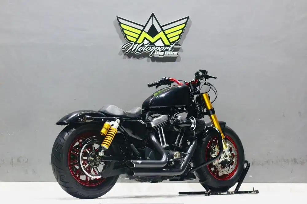 Harley davidson sportster 48 mulus modif hedon 200jt.an siap pakai
