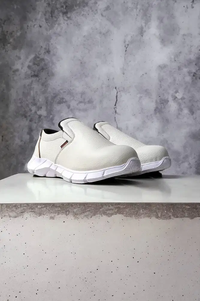 Best deal Sepatu safety breathable mesh Serang