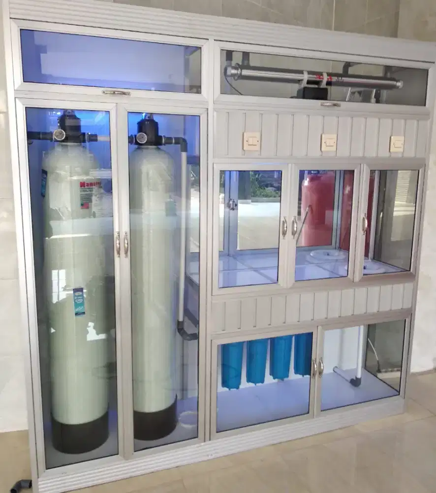 Di jual cepat 1 paket lengkap Depot isi ulang air minum