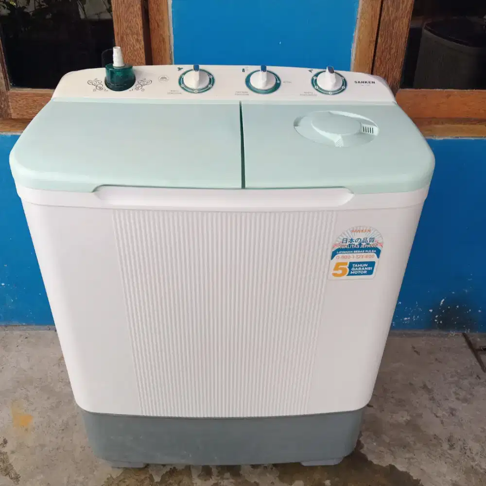 Mesin cuci 2 tabung Sanken.