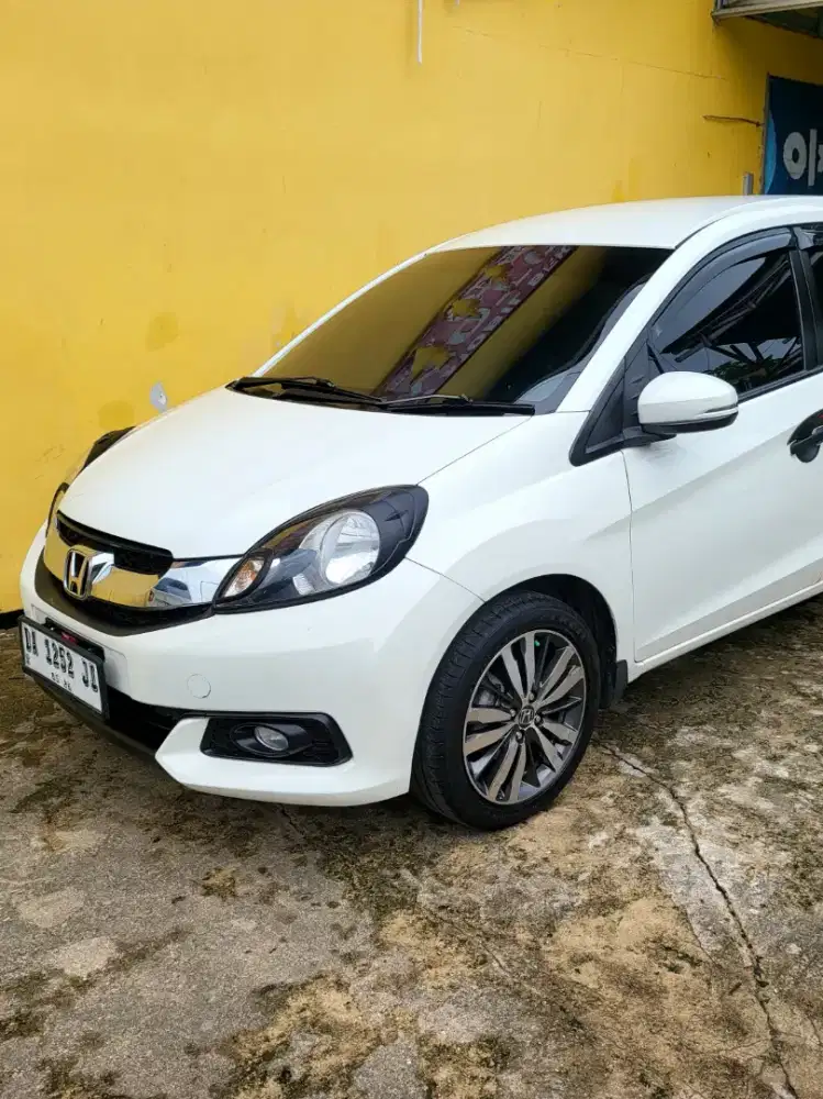 Mobilio E CVT (automatic) 2016