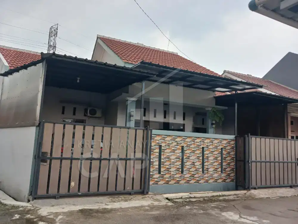 RUMAH NYAMAN DENGAN POSISI HOOK DI TAMAN CIBADUYUT INDAH