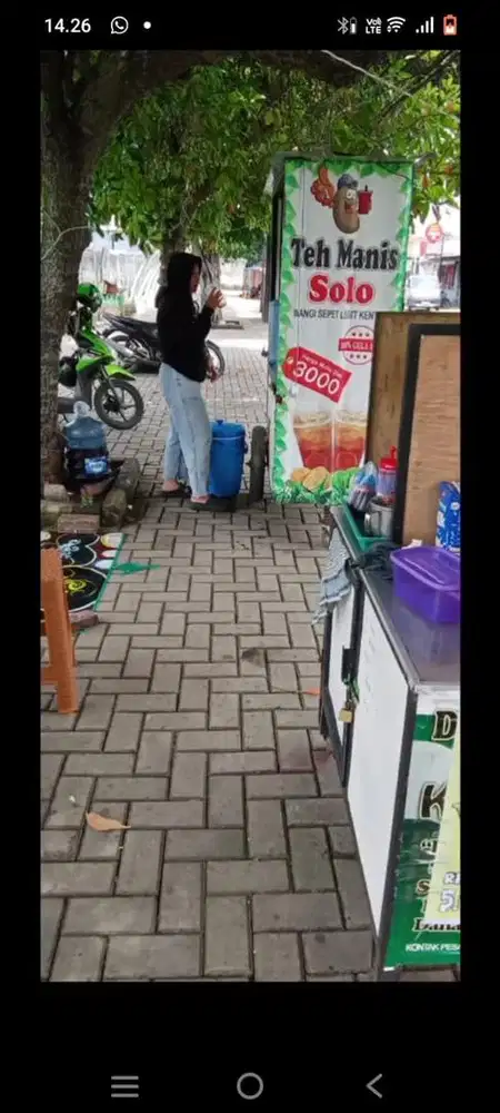 DICARI JAGA STAND ES TEH