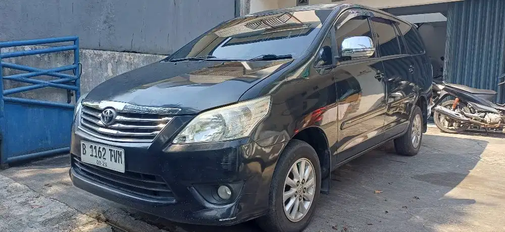 Lelang / Jual Mobil Operasional Toyota Innova