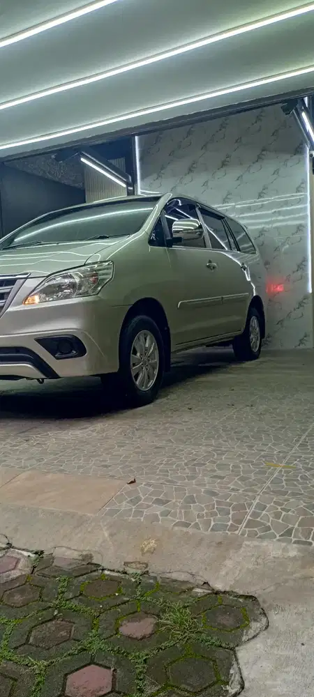 Toyota Kijang Innova 2013 Bensin