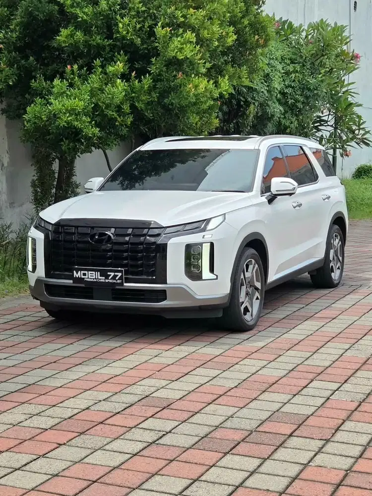 HYUNDAI PALISADE SIGNATURE 2024 WHITE ON BURGUNDY ODO 27RB LIKE NEW