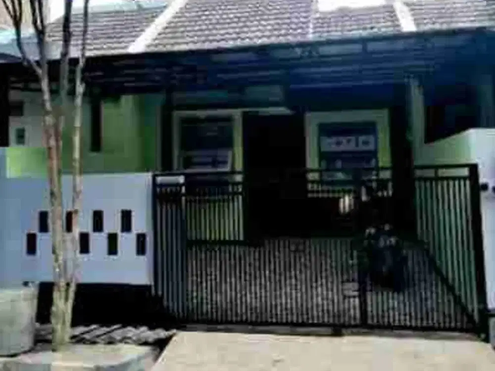 Di jual rumah siap huni di Adipura ciwastra