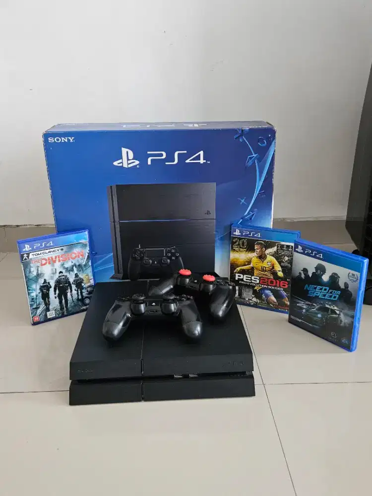 PS 4 FAT bonus game fisik.