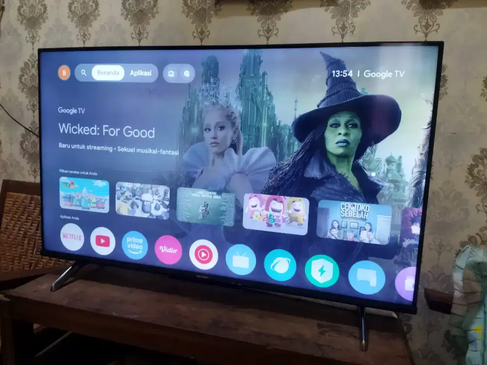 Google tv Polytron 43inc UHD 4K bisa tukar tambah