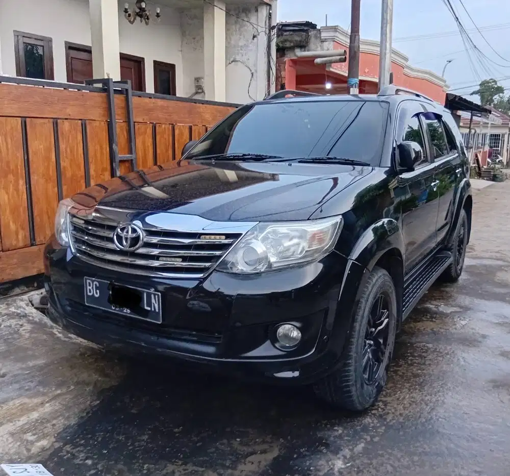 Toyota Fortuner G 2012 Diesel M/T
