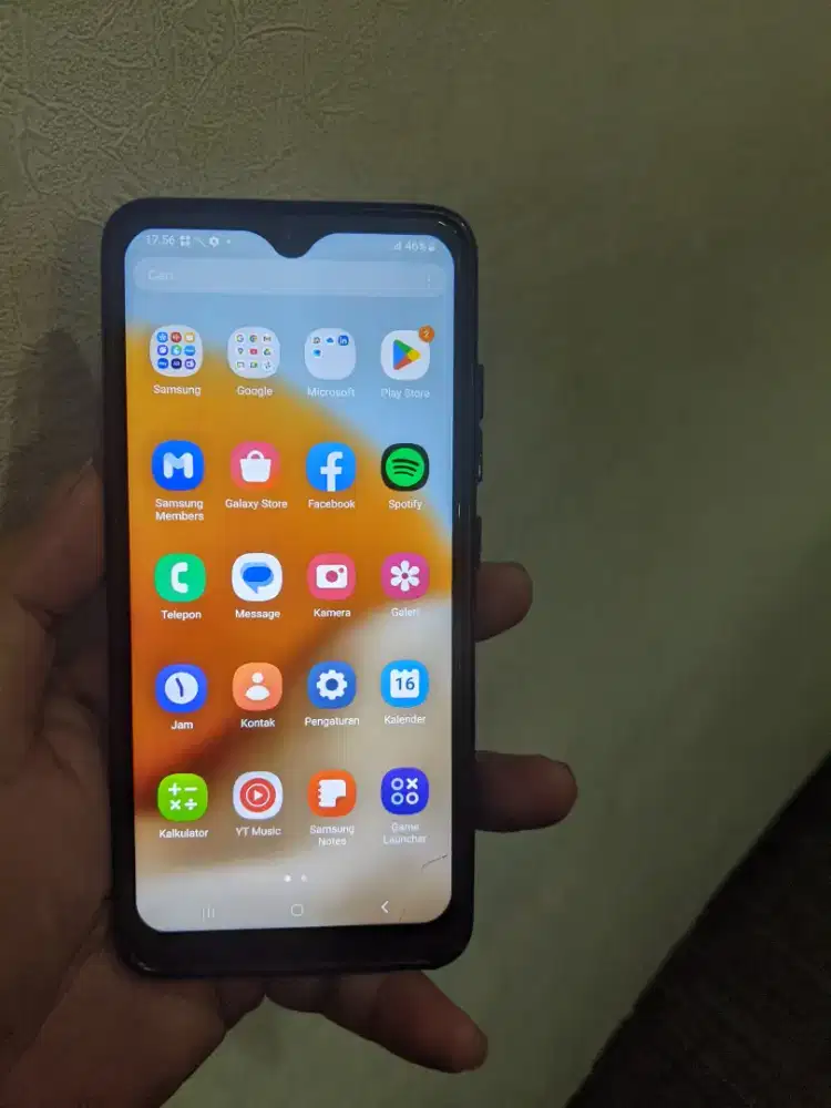 Samsung A32 8/128 GB normal jaya minus retak sehelai body nggak.mulus