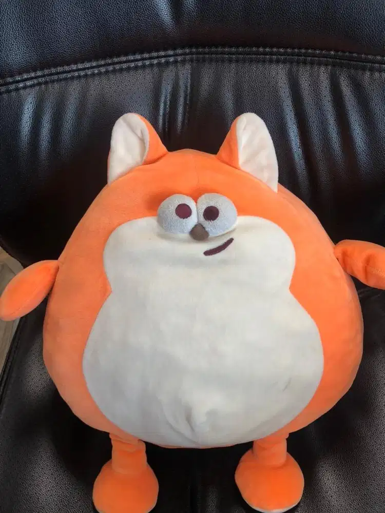 Boneka karakter miniso