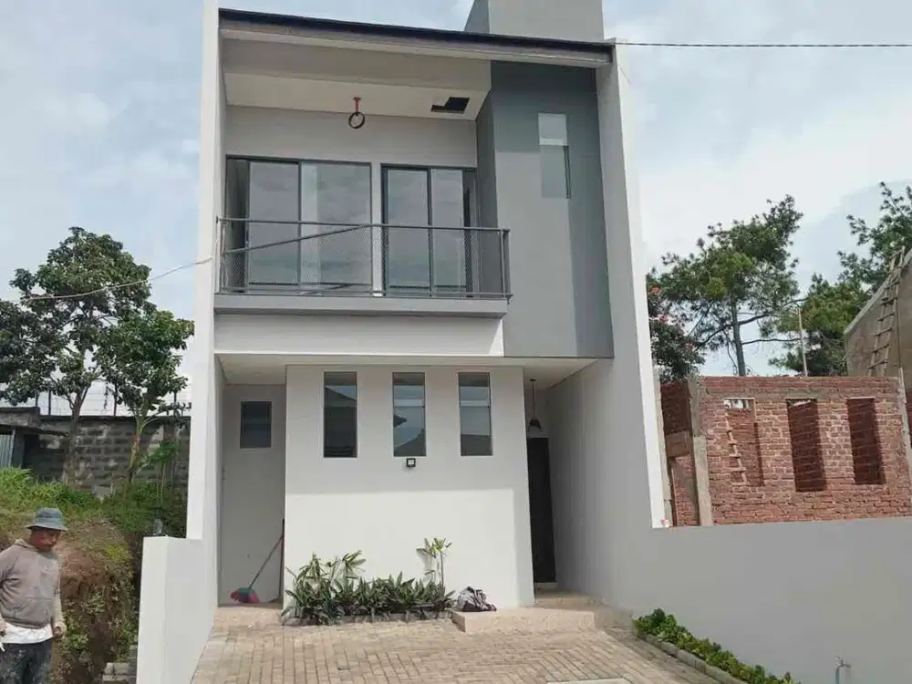 Rumah Baru Eksklusif di Setiabudi Regency Bandung Siap Huni