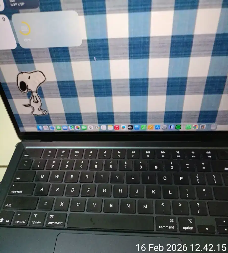 Macbook Air M4 13 Inchi