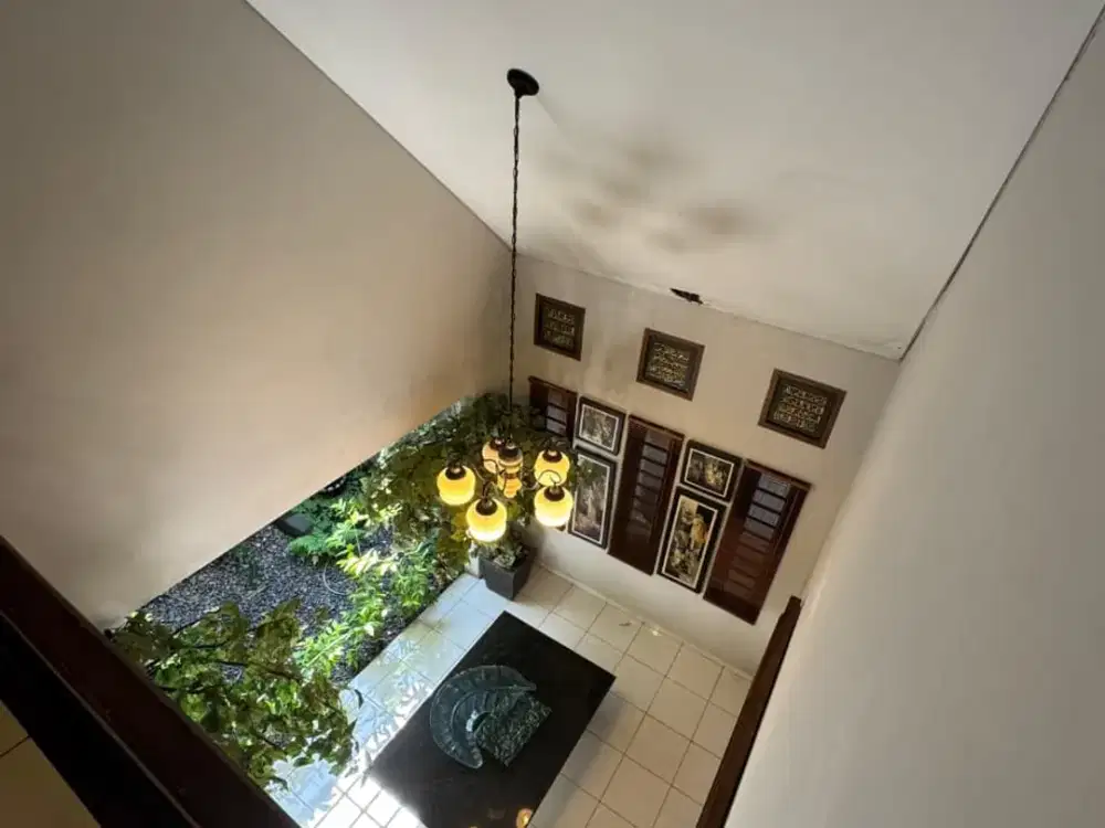 Dijual Rumah di Bintaro Lokasi Strategis