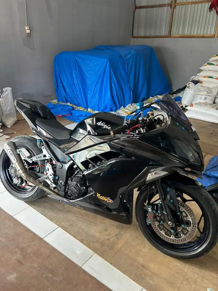 Fs jual ninja 250 fi full spek modifikasi nego sampai deal