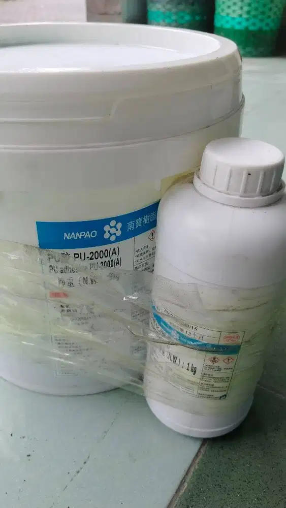 Lem Rumput Sintetis Padel PU-2000 (A) - Lem PU Adhesive