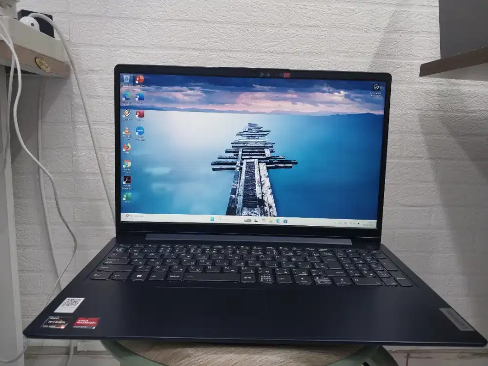 LENOVO Ideapad 3 15ABA7 / processor AMD Ryzen 7 /RAM16 GB / SSD 512 GB