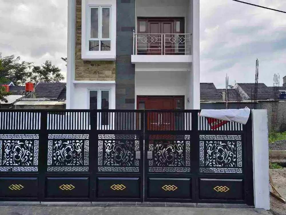 Rumah Baru Halaman Belakang Luas di Cisaranten Kulon Arcamanik Kota Bandung