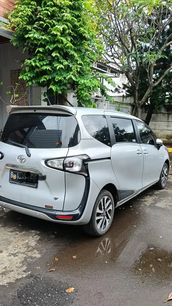 Toyota Sienta 2021 Bensin