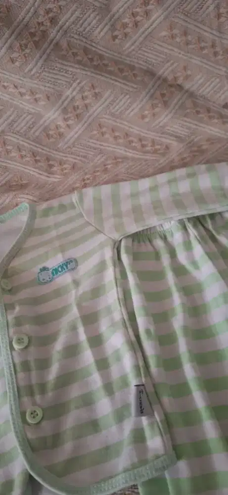 Baju bayi preloved