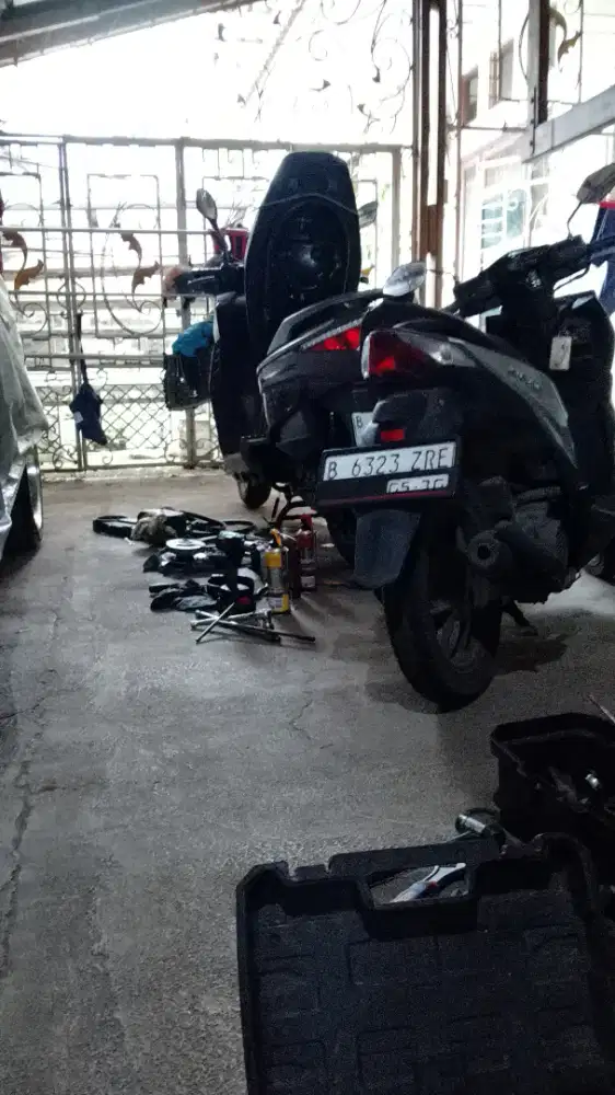 Bengkel Jasa Mekanik Montir Panggilan service motor online all type