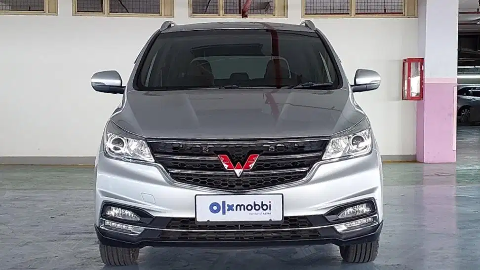 DP MURAH Wuling Cortez 1.8 C Lux Plus Bensin-AT 2018  CVMNB