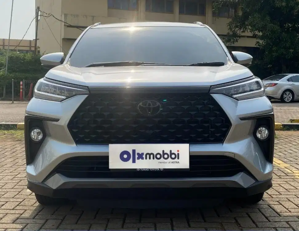 TDP 12JT, TERMURAH Toyota Avanza 1.5 Veloz Q TSS Bensin-AT Silver 2021
