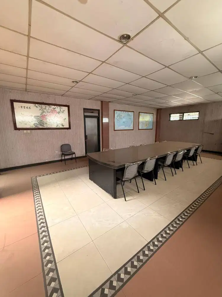 Rumah Tinggal / Kantor /Gudang Besar Soekarno Hatta Bandung Strategis