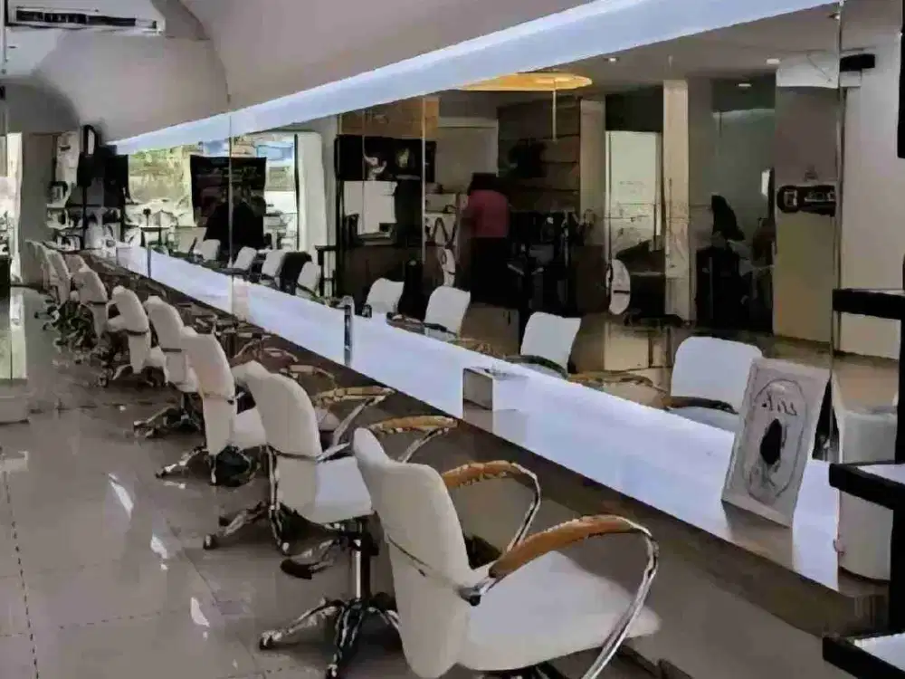 Murah, Ruang Usaha Jl. Raya Dr.Wahidin ExSalon, Cocok Berbagai Usaha