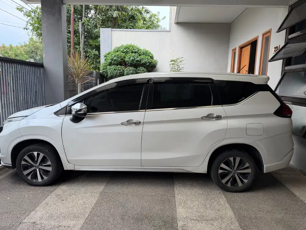 DIJUAL milik sendiri Livina, keadaan mulus