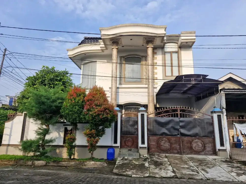 Di Jual Rumah Megah 2 Lantai Lokasi Strategis di Villa Tangerang Regency, Tangerang Kota