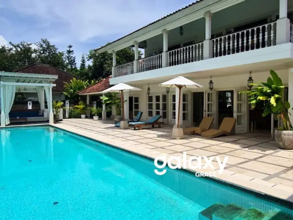 DIJUAL VILLA MEWAH BERGAYA COLONIAL BY THE RIVER DI TABANAN
