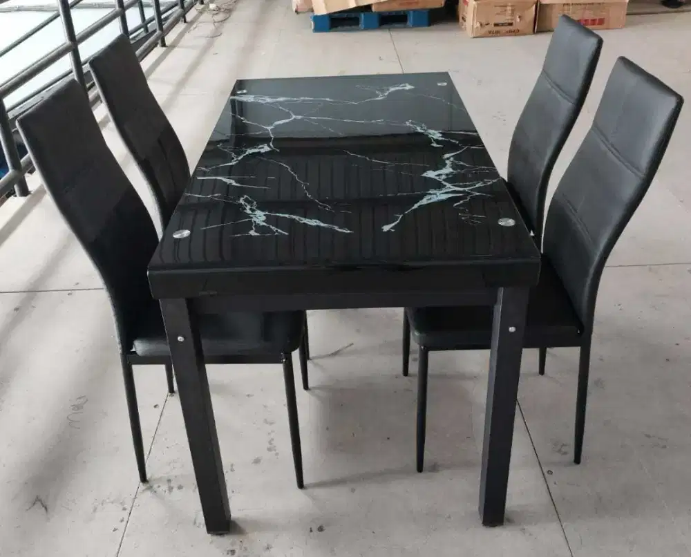 Promo Meja Makan Cantik