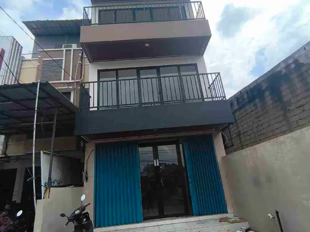 Di sewakan ruko 3 lantai siap pakai di meruya jakarta barat