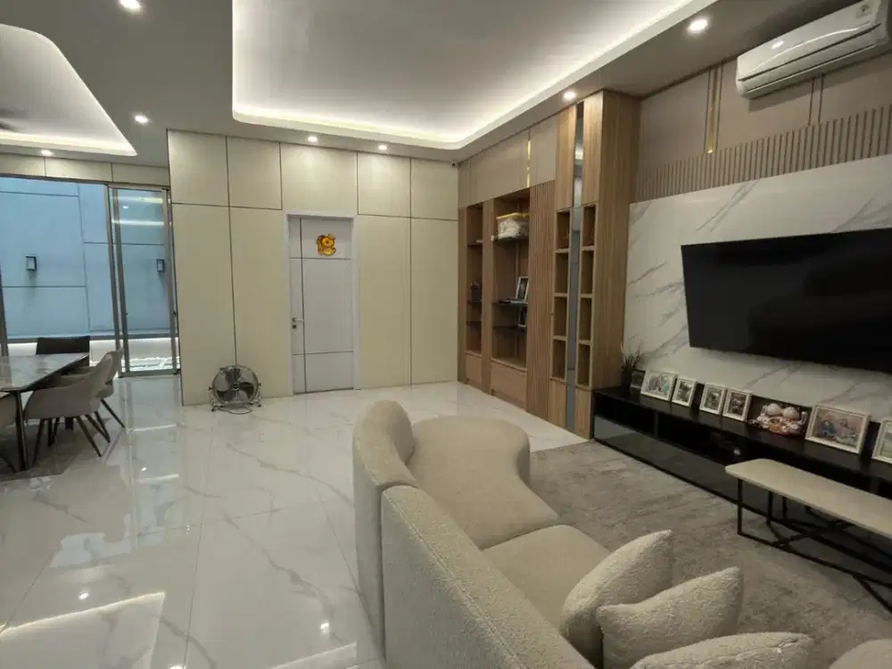 TERMURAH BU Rumah PIK2 Manhattan Uk8x25 Furnish Siap Huni