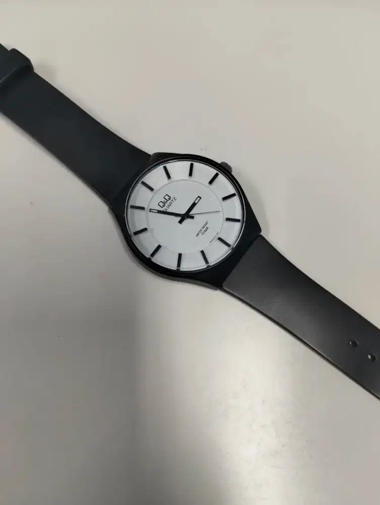 Jam tangan Q&Q Quartz