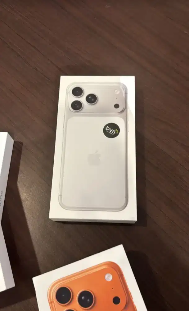 Jual iphone 17 pro 256 silver ibox new 12 bulan garansi