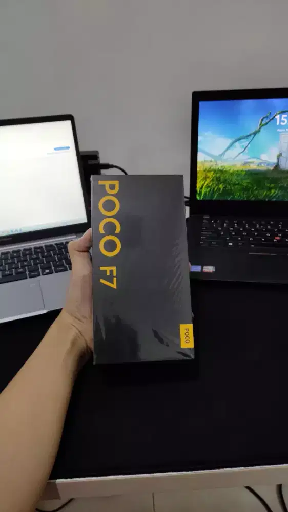 (New) Poco F7 12/512GB Black - Free Case Nillkin Magnetic