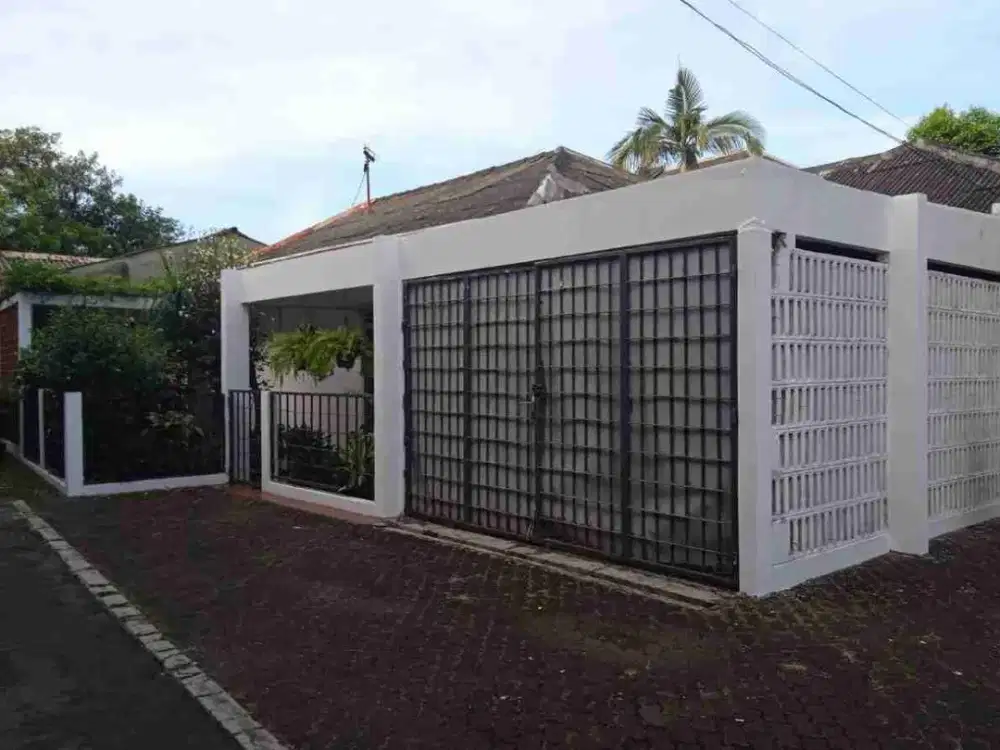 Jual Cepat Rumah Luas 398m² Eksklusif di Kebayoran Lama Jakarta Selatan