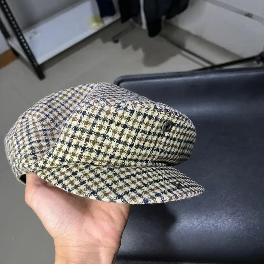 Topi Flat Renoma Paris bekas dickies carhartt uniqlo