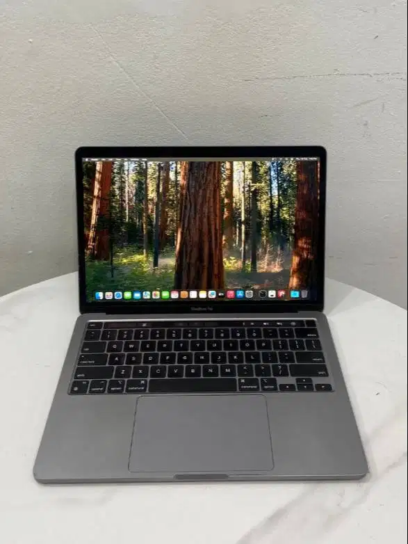 APPLE MACBOOK PRO M1 2020 TOUCHBAR RAM 16GB Layar 13.3inch N-EC