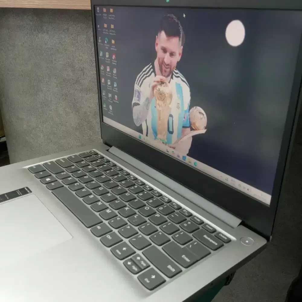 DI JUAL MURAH LAPTOP LENOVO IDEAPAD SLIM 3