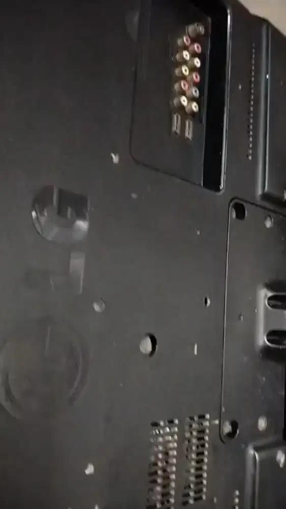 Tv LG 32 inci barang seperti baru belum Digita tapi sudah ada stb nya