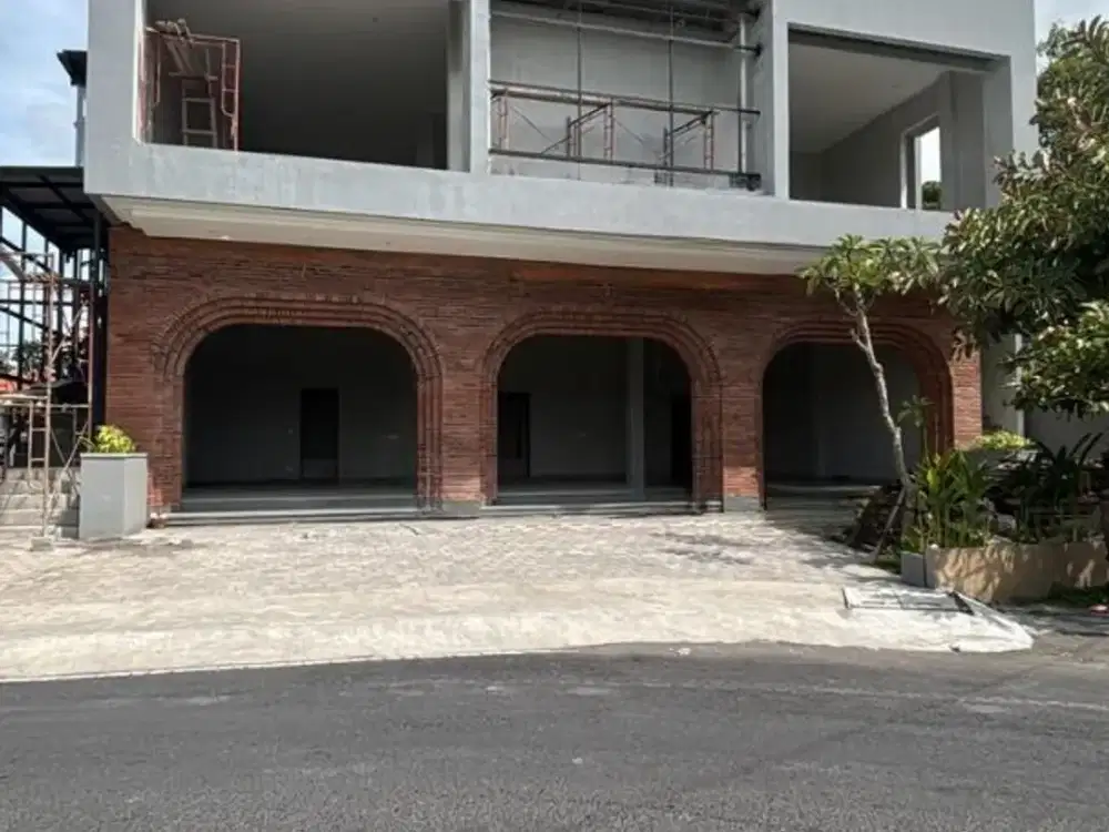 Ruko Baru Premium 2 Lantai Disewakan, di Tibubeneng, Canggu Area