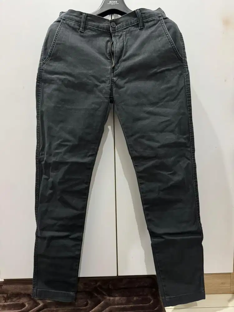 Celana Chino Levis Blue Salim Taper Size W31 L32