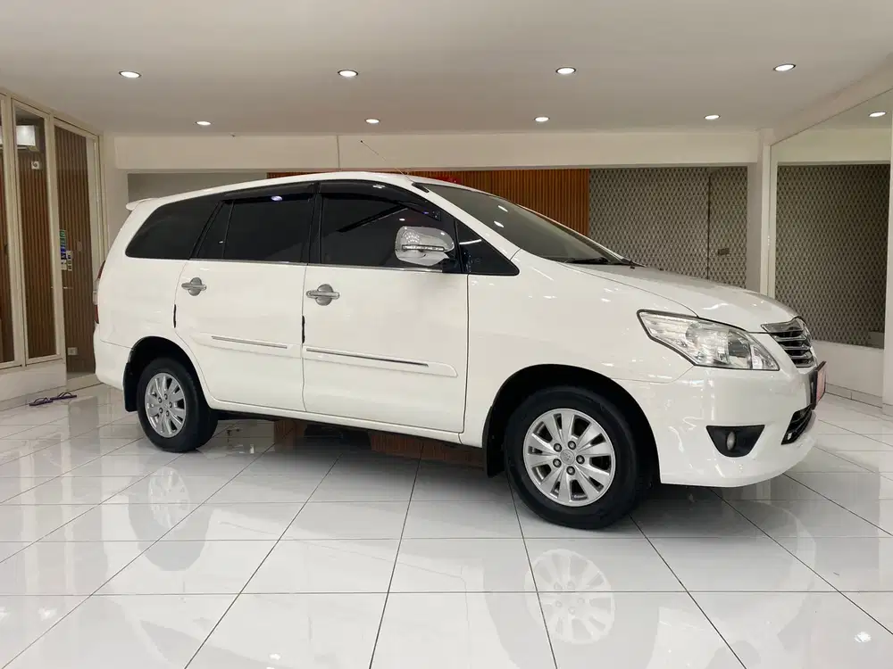 Toyota Kijang Innova 2013 Bensin