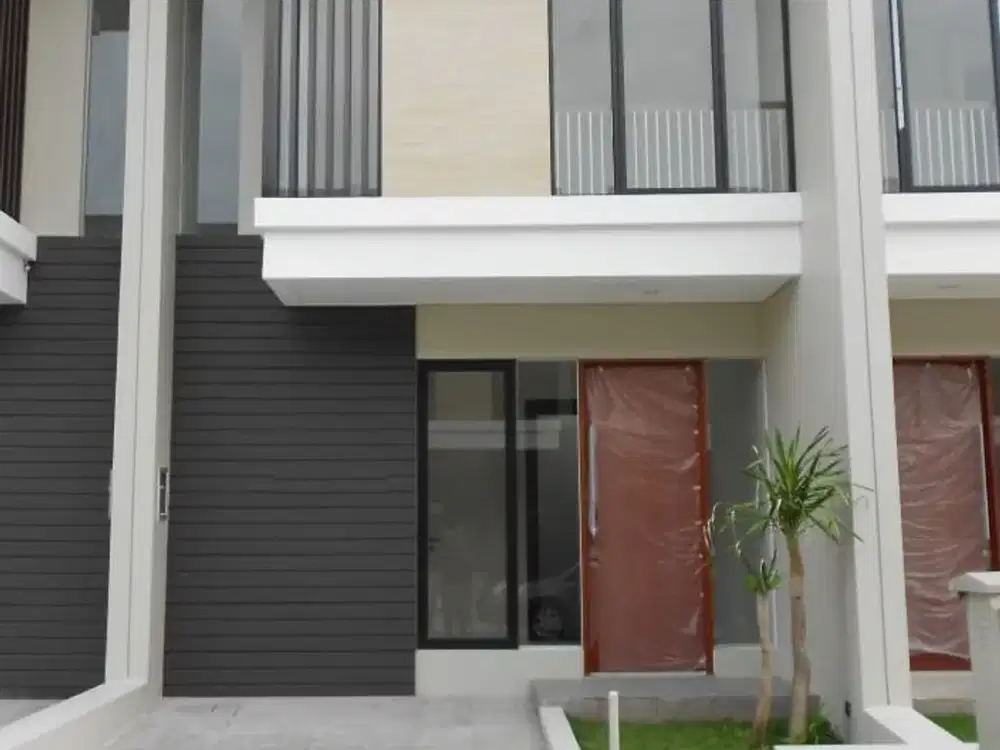 Rumah Northwest Lake Citraland Dekat Pakuwon Mall Surabaya Barat