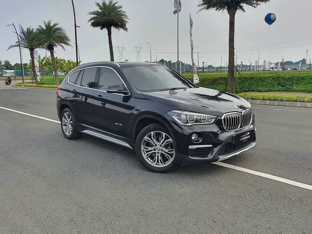 BMW X1 XLINE SDRIVE 1.5 TUBRO 2017 PANORAMIC SUNROOF 2018 HITAM