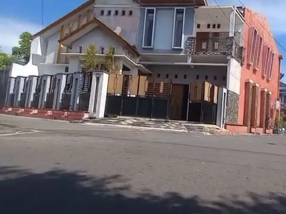 Disewakan Rumah Pertahun 39,7Jt di Banjarsari Solo dekat Kampus Unisri